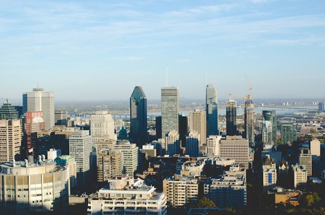 Clôtures rigides à louer et à vendre à Laval, Montréal et la Rive-Nord