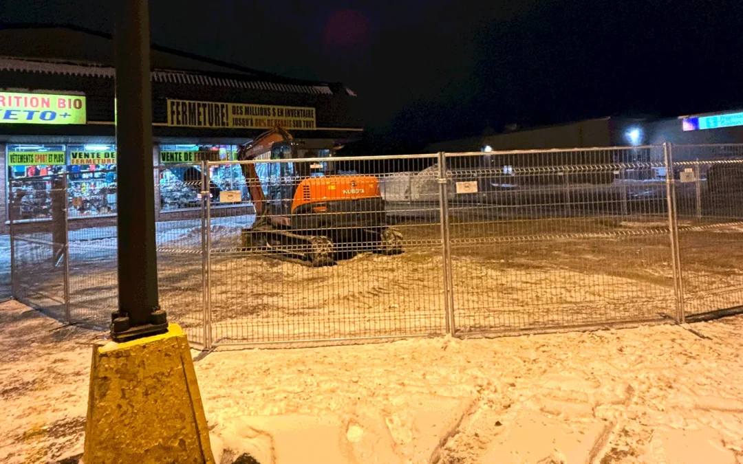 Pourquoi choisir une clôture temporaire en treillis galvanisé pour vos chantiers ?